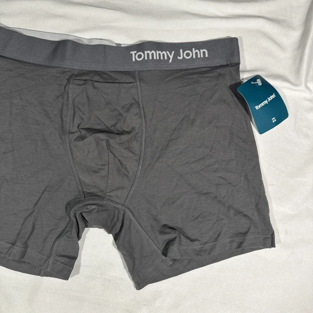 NWT $32 TOMMY JOHN [ medium ] Cool Cotton 4 Inch Boxer Briefs in Iron Grey U1715